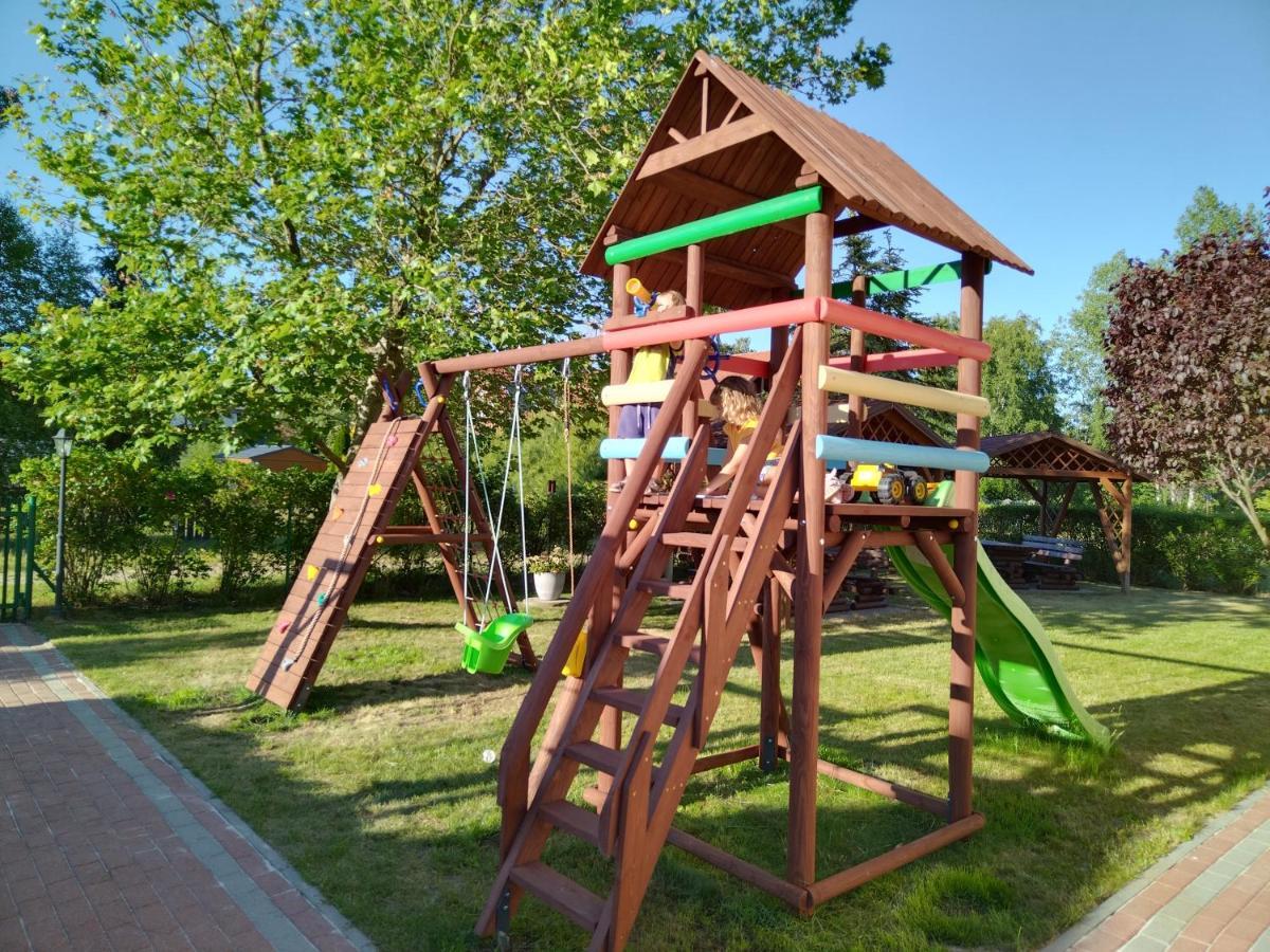 Pod Platanem Otel Rowy  Dış mekan fotoğraf