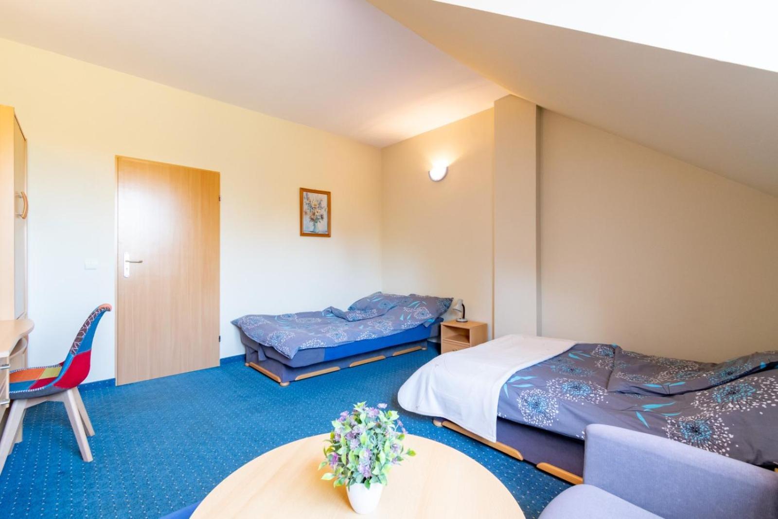 Pod Platanem Otel Rowy  Dış mekan fotoğraf