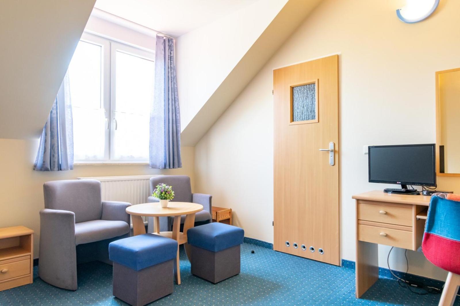 Pod Platanem Otel Rowy  Dış mekan fotoğraf